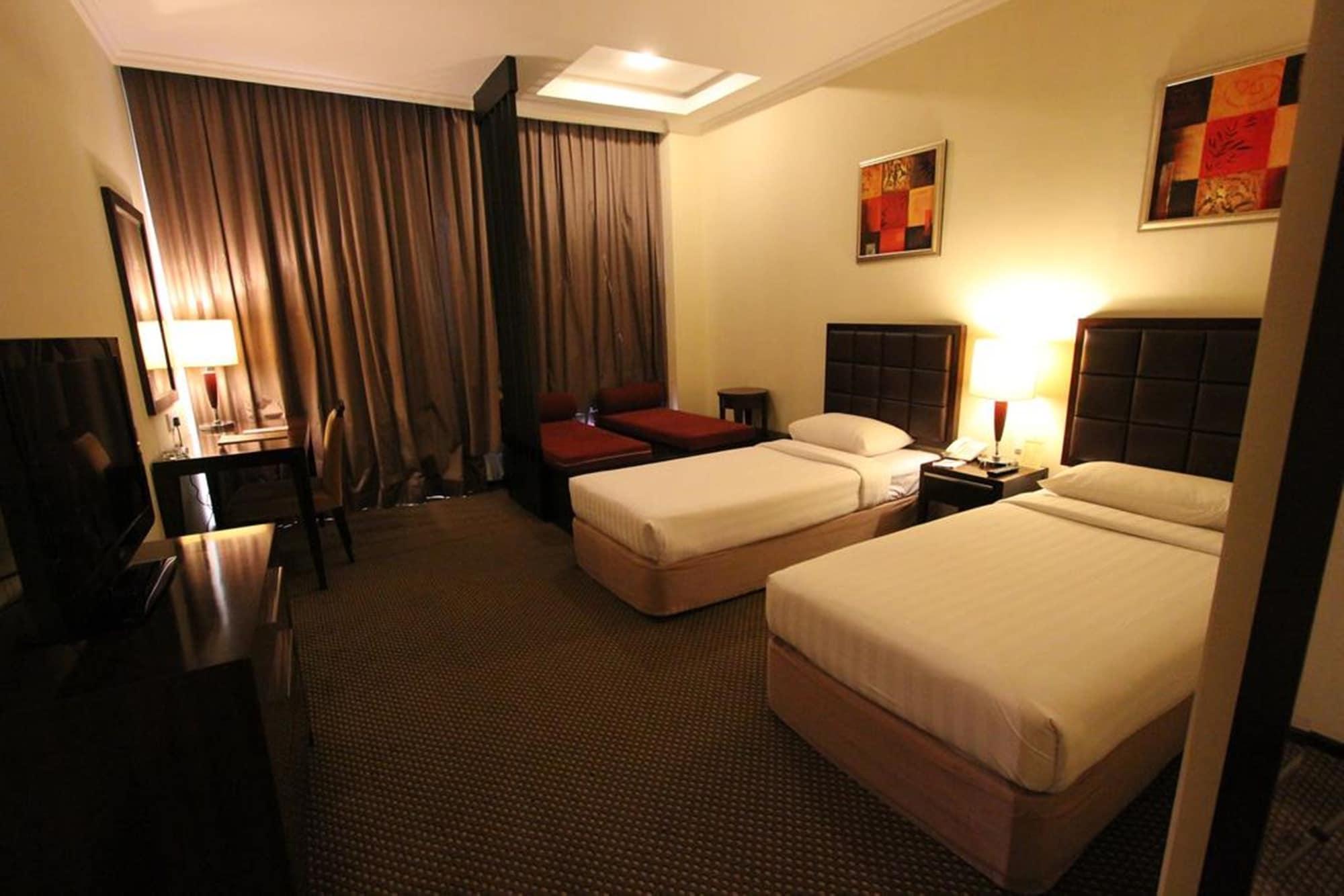 Harmoni One Convention Hotel And Service Apartments Batam Екстериор снимка