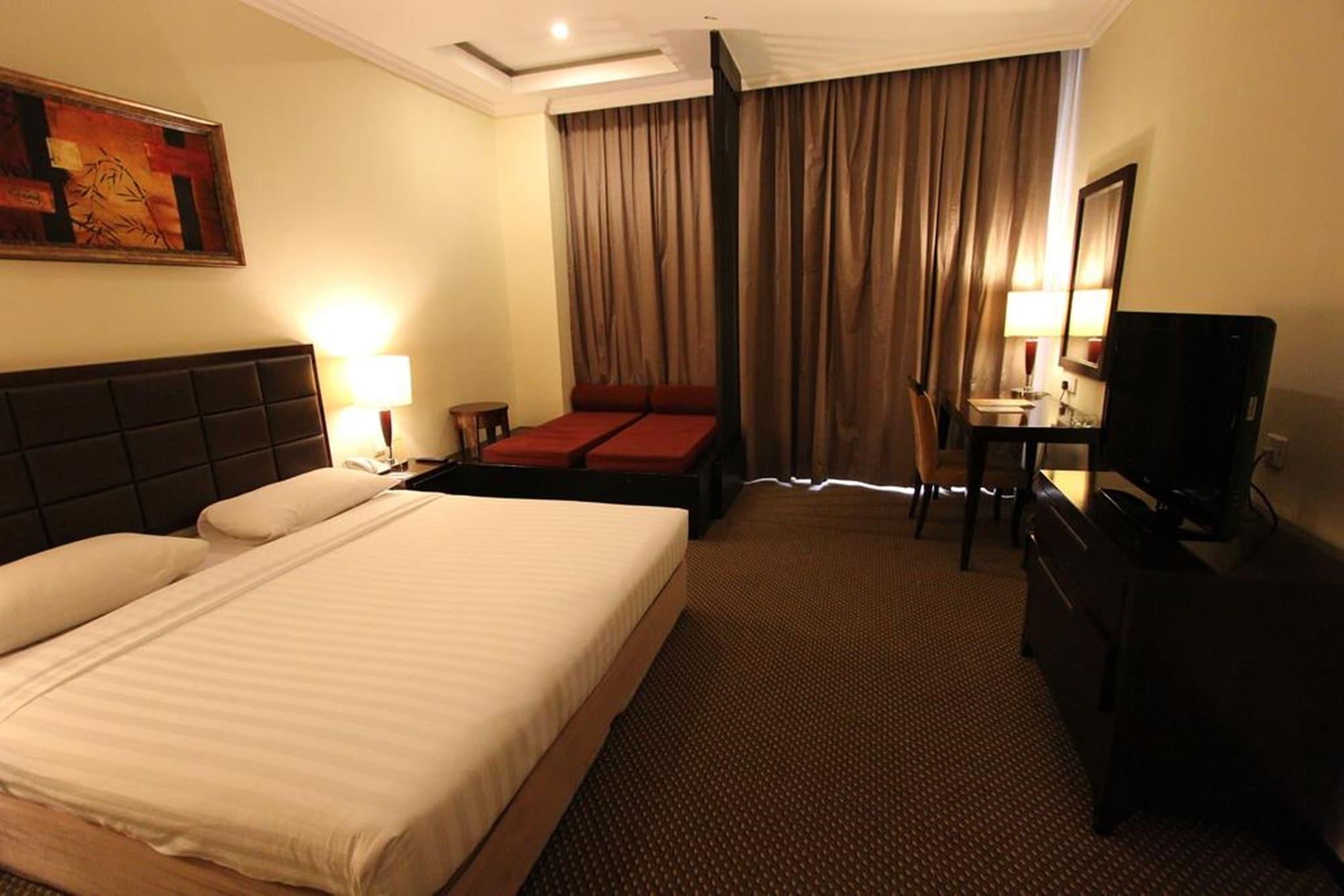 Harmoni One Convention Hotel And Service Apartments Batam Екстериор снимка
