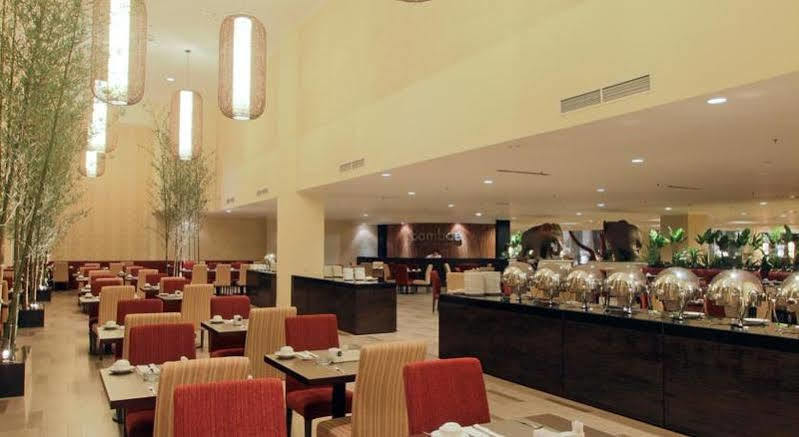 Harmoni One Convention Hotel And Service Apartments Batam Екстериор снимка