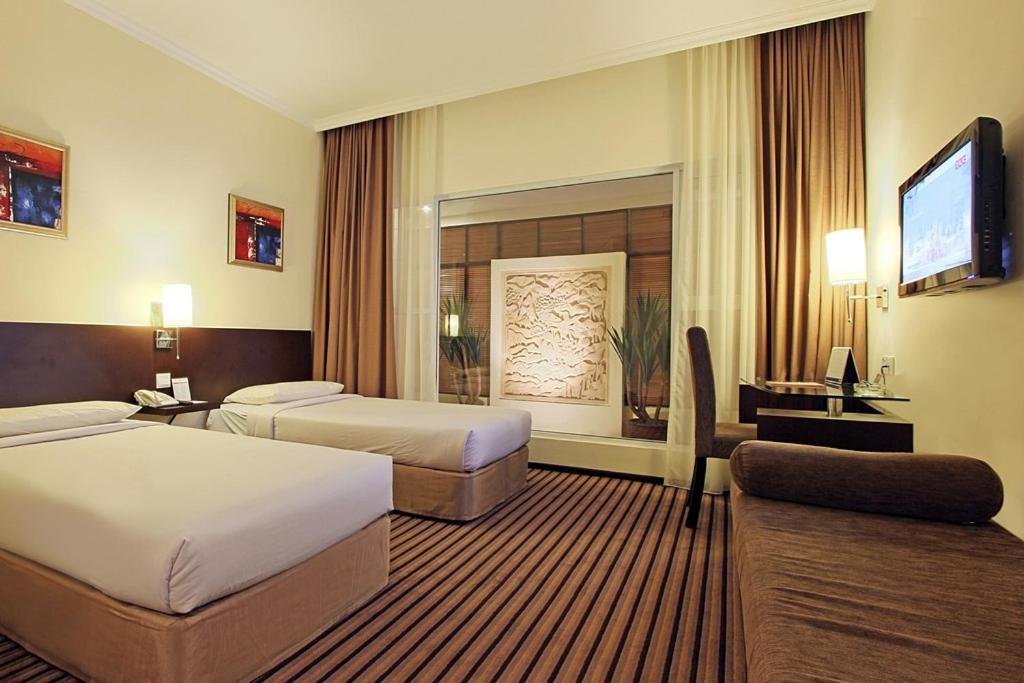 Harmoni One Convention Hotel And Service Apartments Batam Екстериор снимка